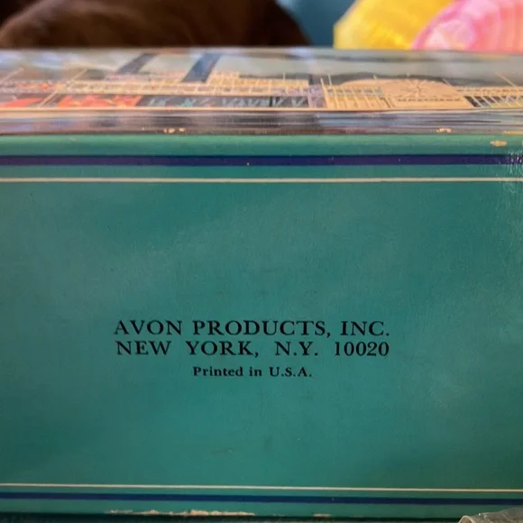 Avon “Side Wheeler” Bottle - Picture 9 of 9